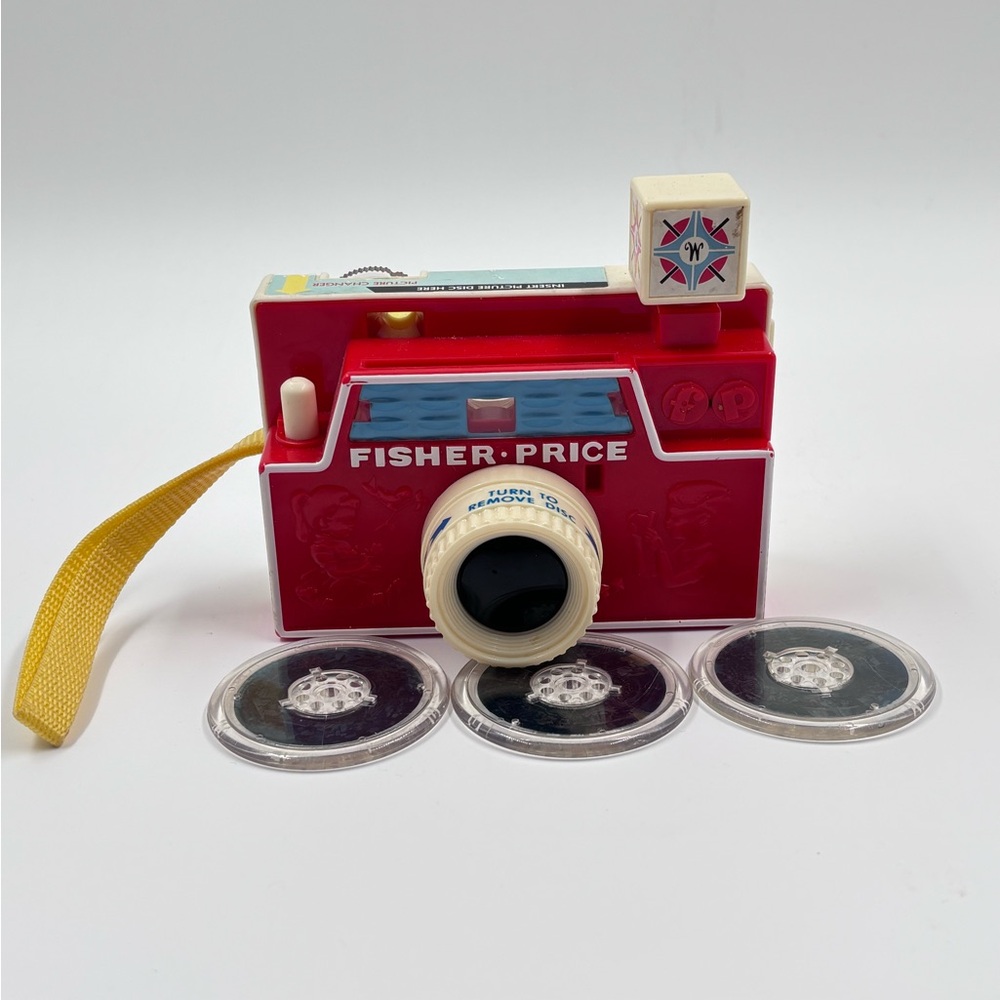 Vintage 1968 Fisher-Price Changeable Picture Disc Camera #112 with 3 Discs